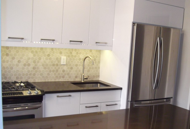 Inspiration for a transitional kitchen remodel in New York