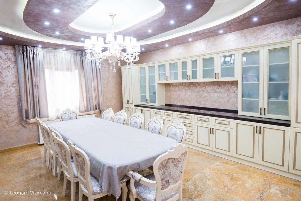 Large elegant home design photo