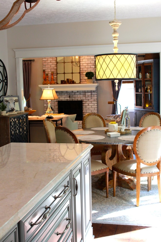 Kitchen - transitional kitchen idea in Cleveland