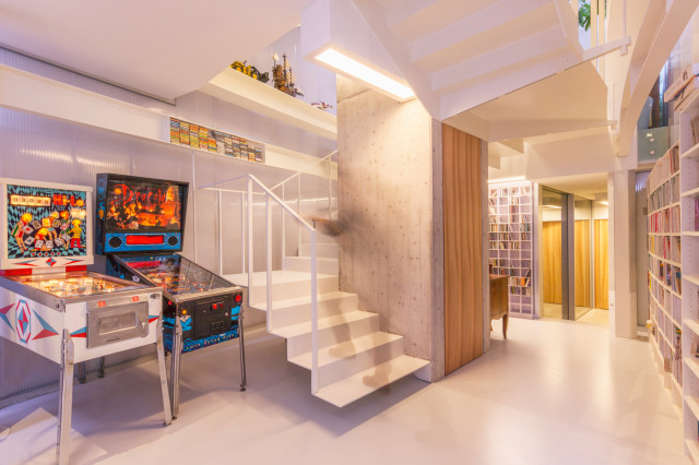 MOON HOUSE contemporary-basement