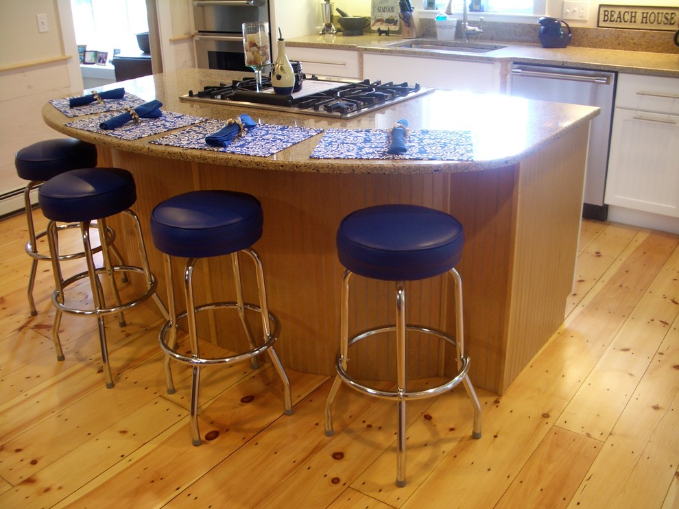 Example of a transitional kitchen design in Boston