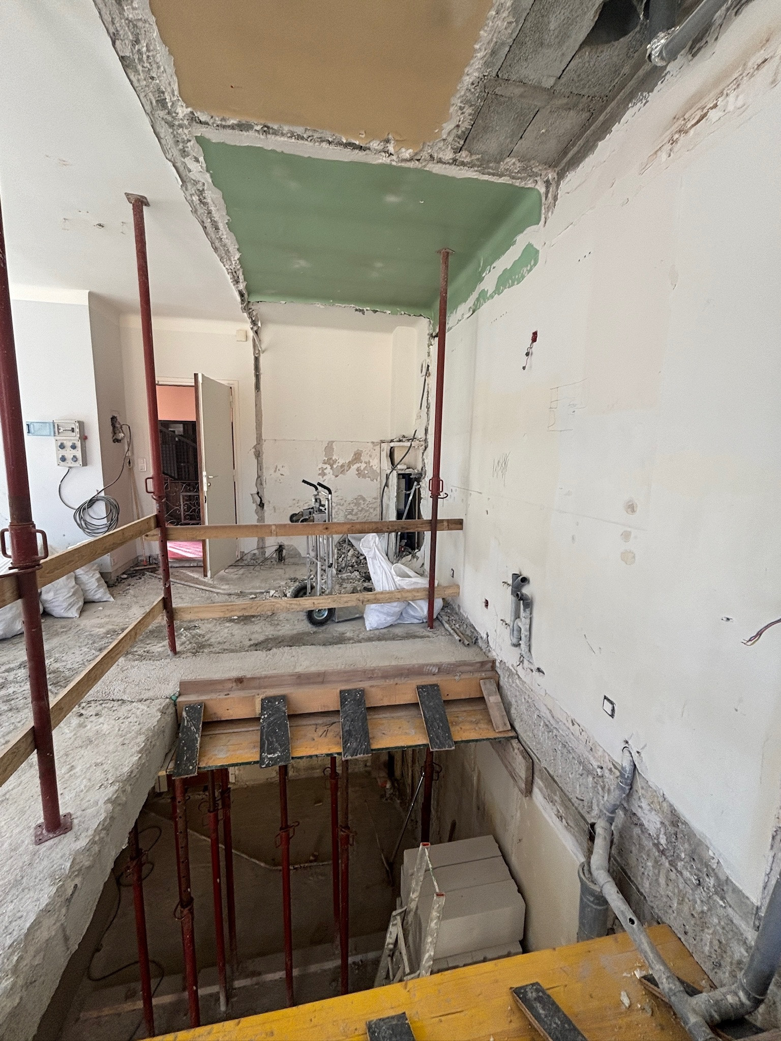 L’union parfaite : deux appartements transformés en un duplex unique