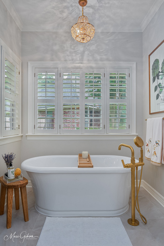 Transitional Bathroom Design