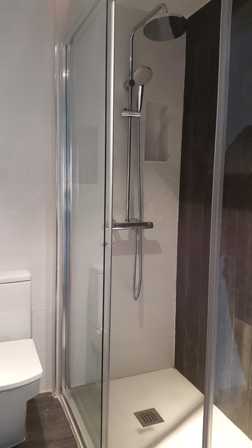 Reforma integral de Chalet pareado. minimalistisch-badezimmer