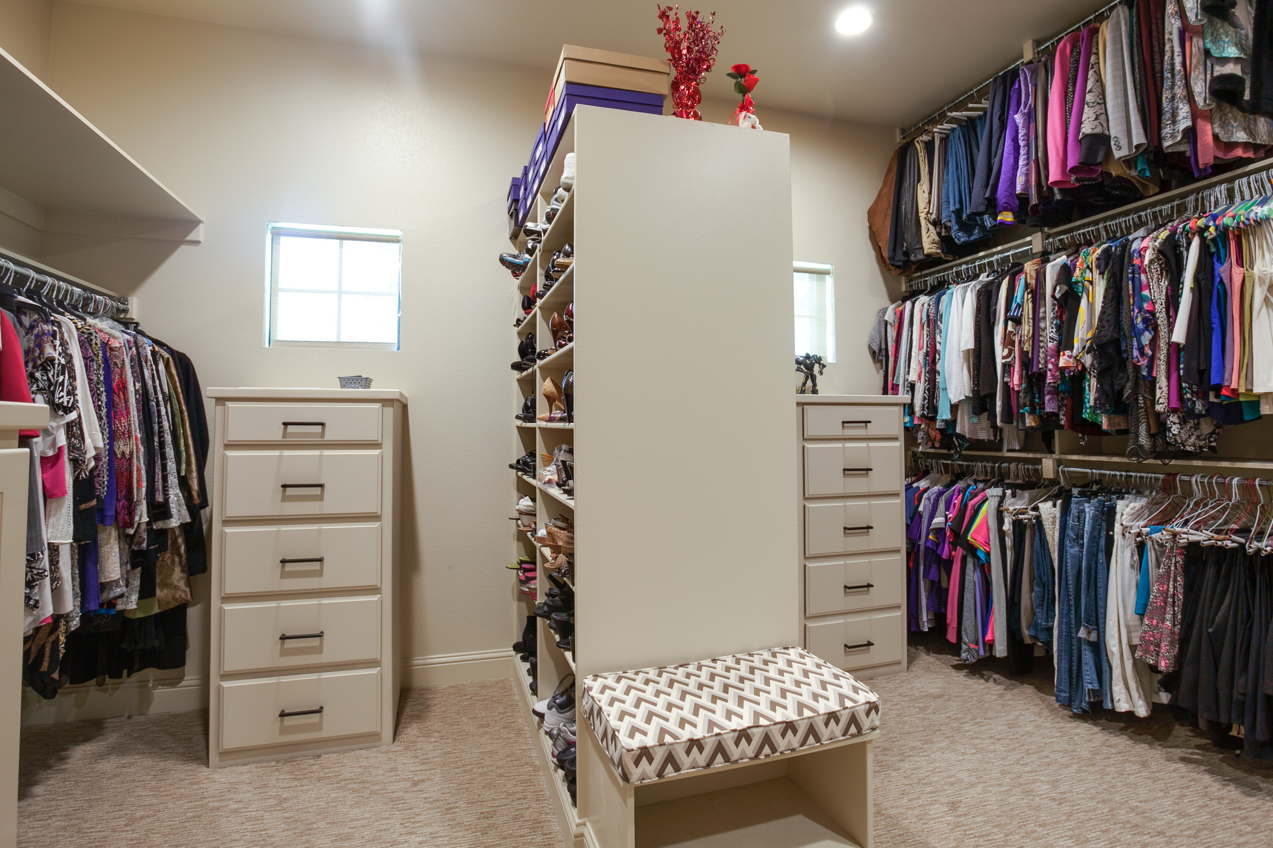 75 Large Closet with Louvered Cabinets Ideas You'll Love - November, 2023