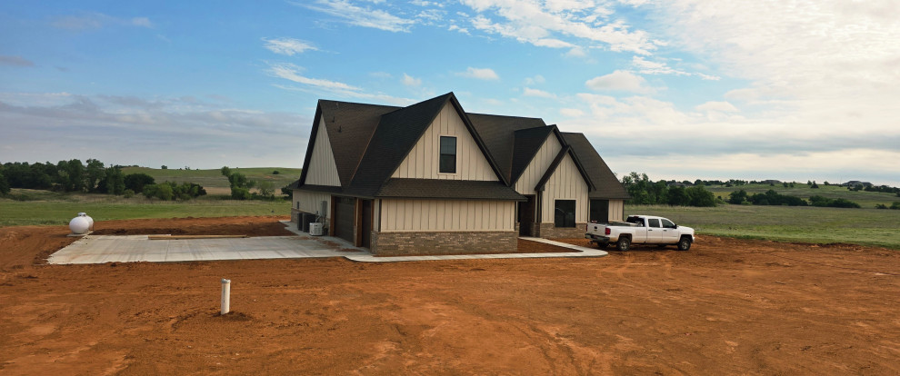 Concrete sidewalks & driveway complete