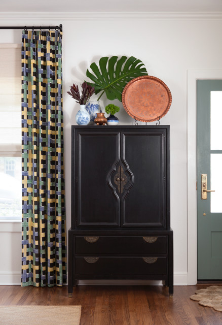 Inspiration for a transitional entryway remodel in Austin