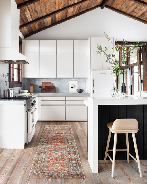 Spice, Marine Printed Polyester Layla Area Rug by Loloi II, 2'6"x7'6