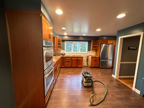 CABINETS REFINISHING