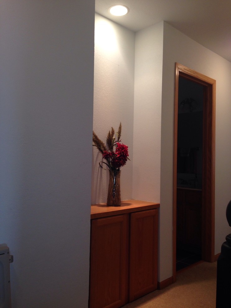 How to decorate a nook area in the hallway??