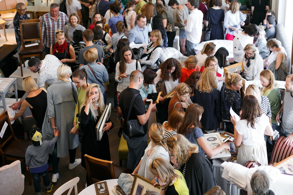 Распродажа в "Павильоне"