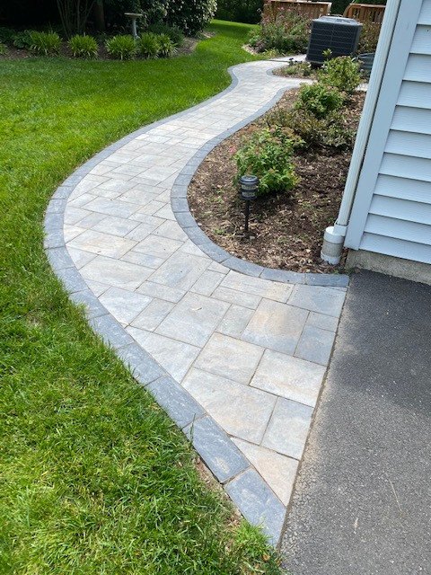 Walkway/Patio