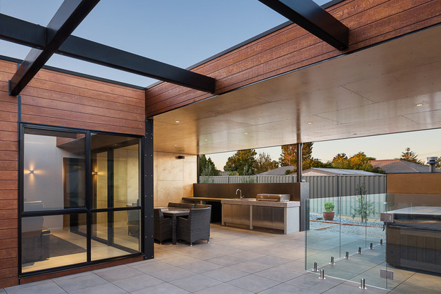 Werribee House trendy-veranda