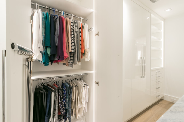 Key Biscayne Residence moderne-opbevaring-og-garderobe