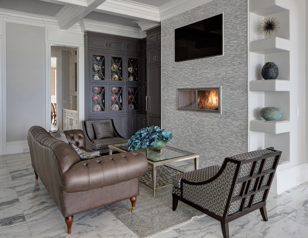 Design ideas for a transitional living room in Chicago.