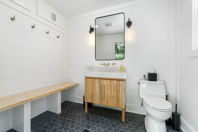 Pool House Project fusion-bathroom