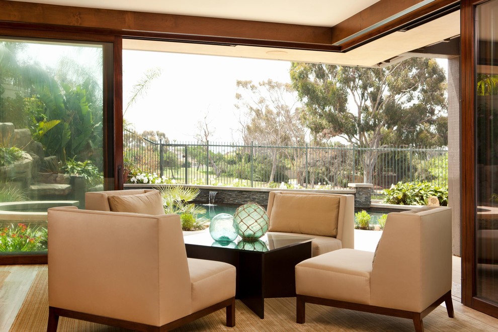 Inspiration for a small contemporary living room in Orange County.