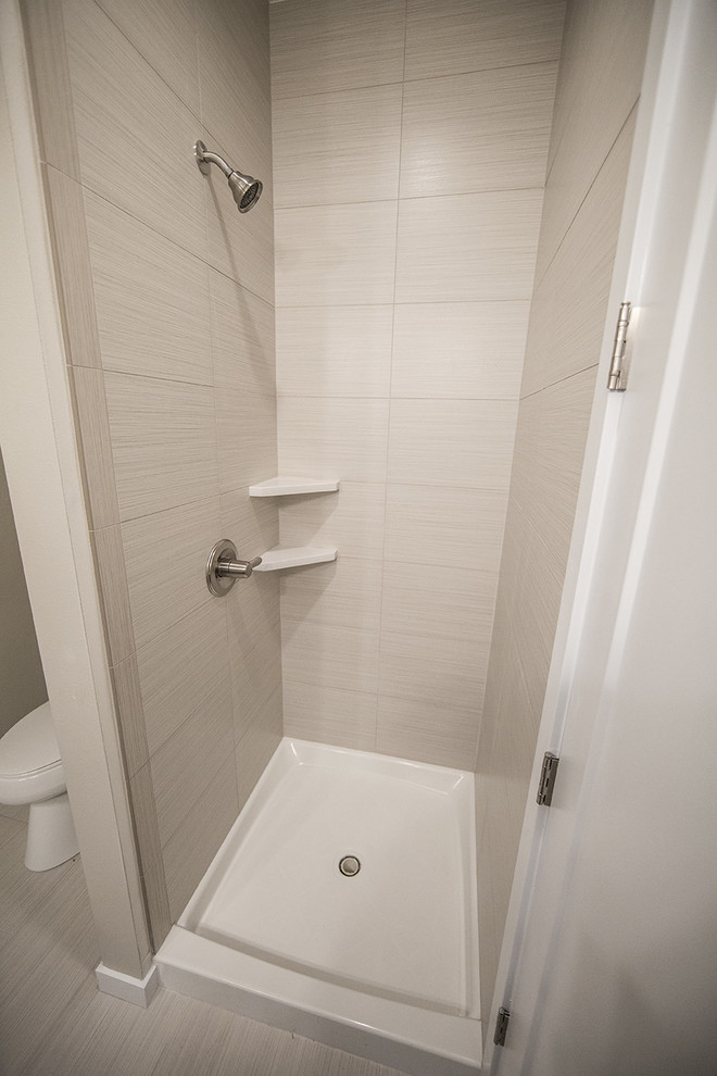 Inspiration for a transitional home design remodel in Cedar Rapids