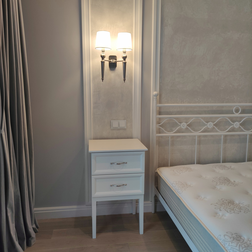 Двухуровневая светлая квартира в неоклассическом стиле