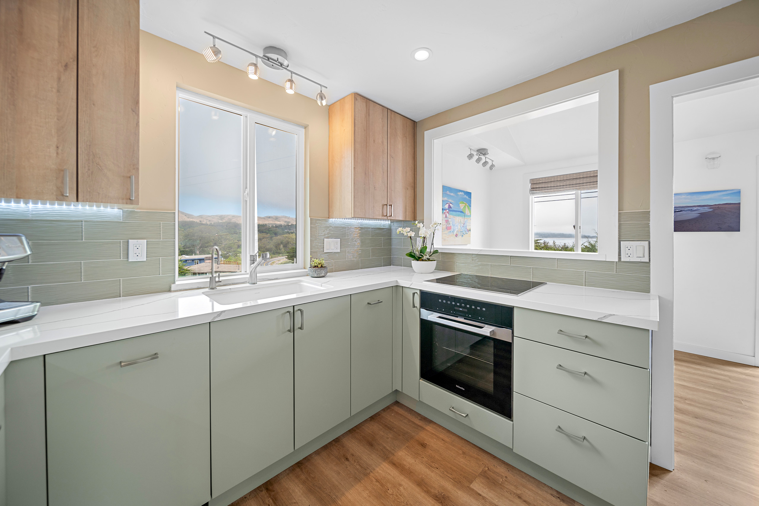 Bodega | Lovely Transitional Kitchen Remodel