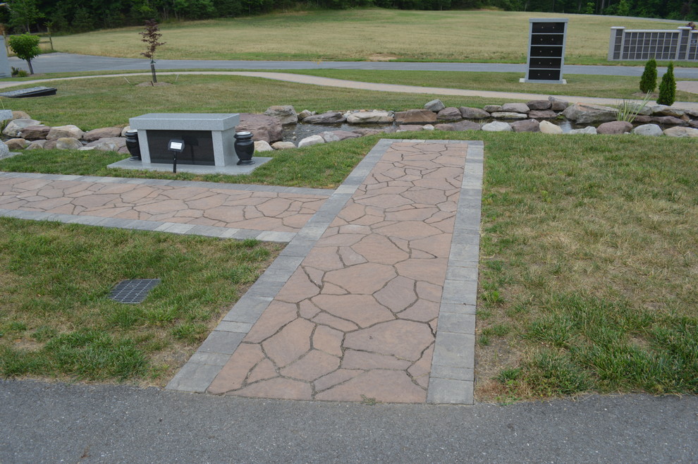 Chesapeake Highlands Memorial Garden - Landscape - DC Metro - by