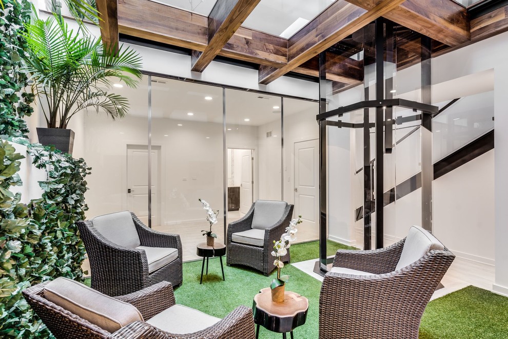 Home design - transitional home design idea in Chicago