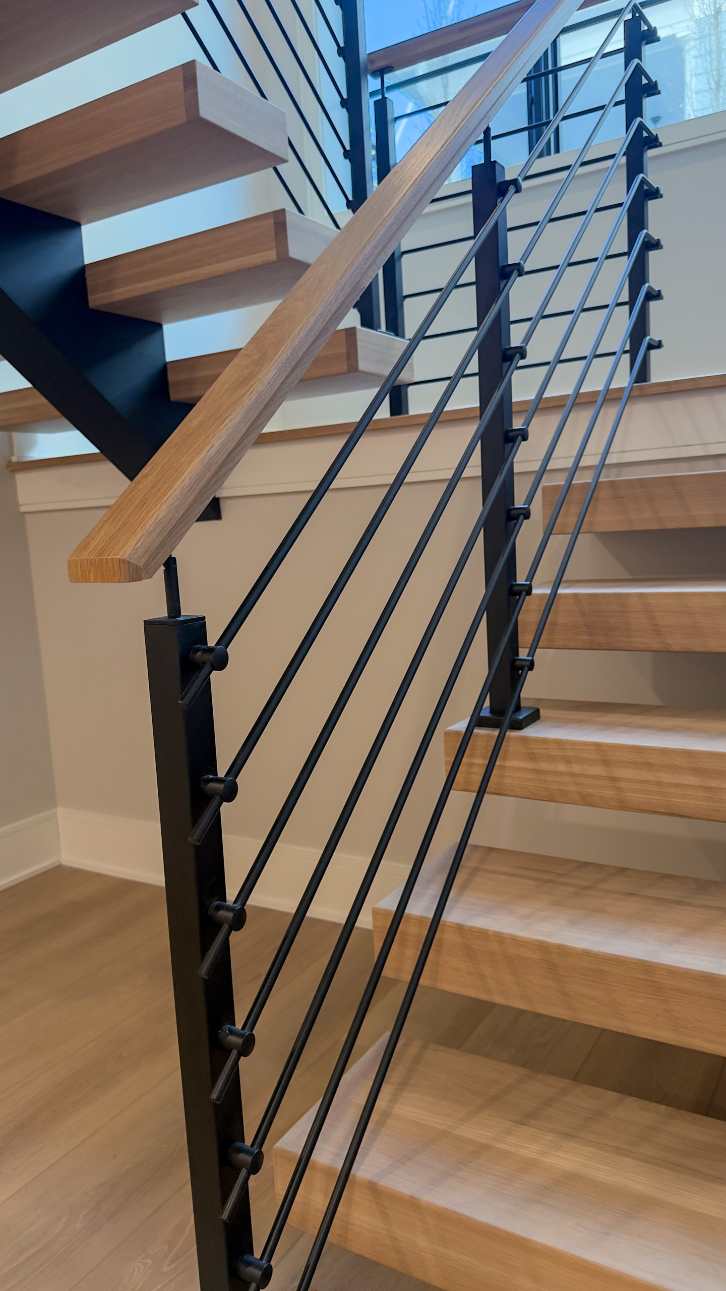 Project #147 | Modern Staircase with Seattle Style Stringer