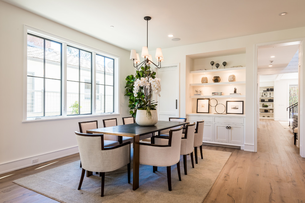 Farmhouse dining room photo in Los Angeles