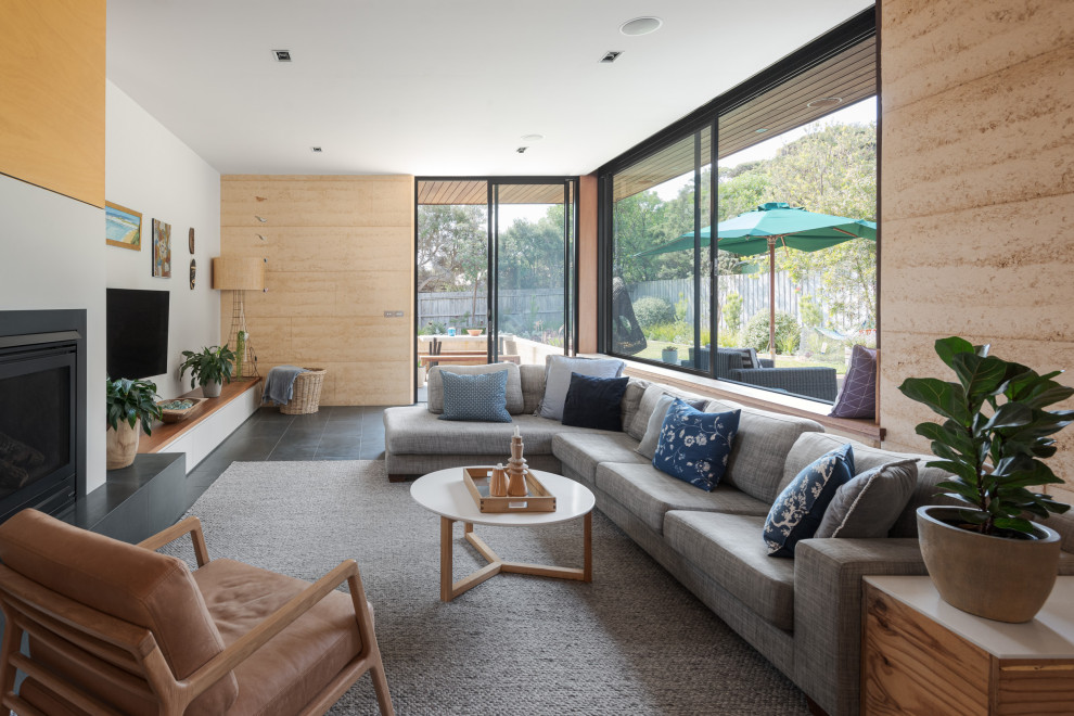 Beach style family room in Geelong.