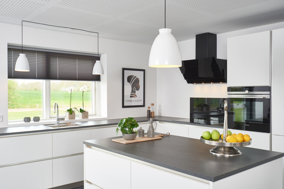 Modern kitchen in Odense.