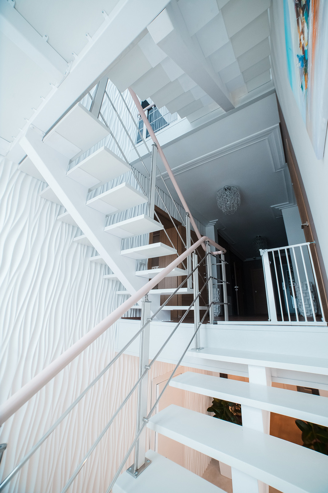 Интерьер коттеджа  300 кв. м   на Танковомкольце