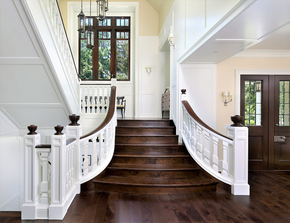 Идея дизайна: лестница в классическом стиле