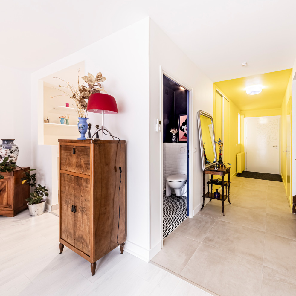 Kleines Modernes Wohnzimmer in Angers