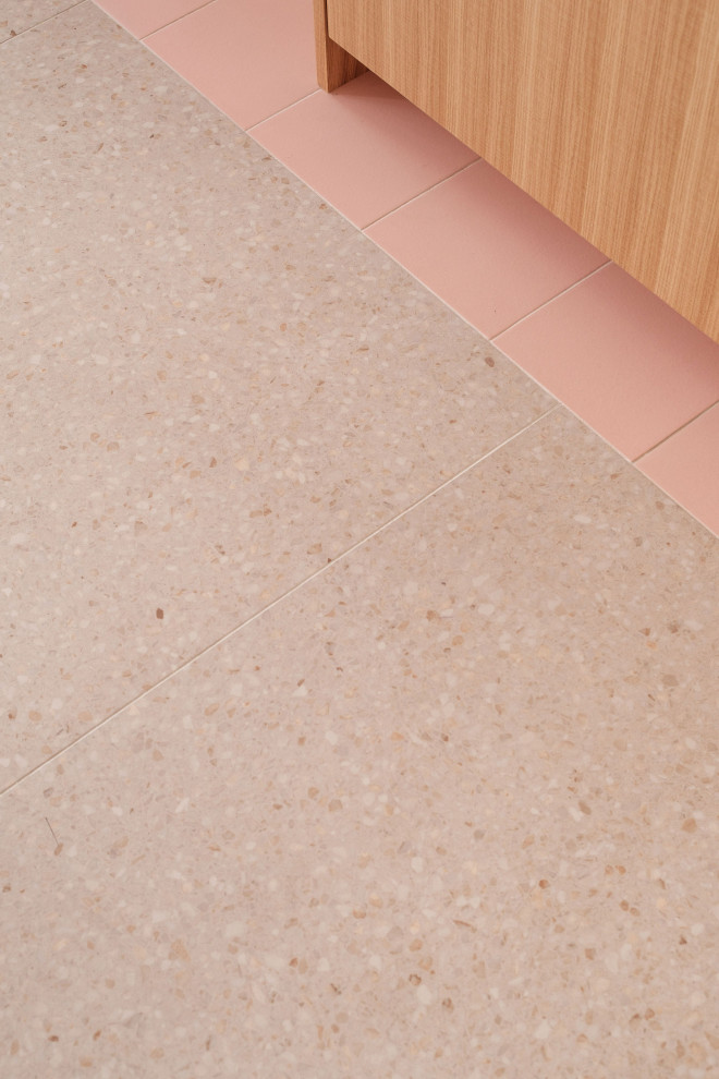Inspiration for a contemporary kitchen in Paris with ceramic floors and pink floor.