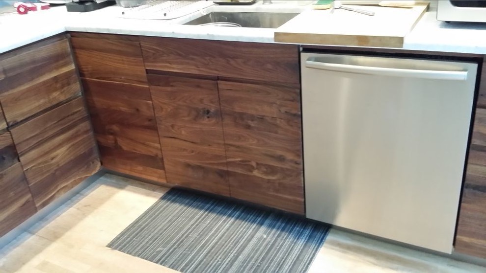 Inspiration for a rustic kitchen remodel in Philadelphia