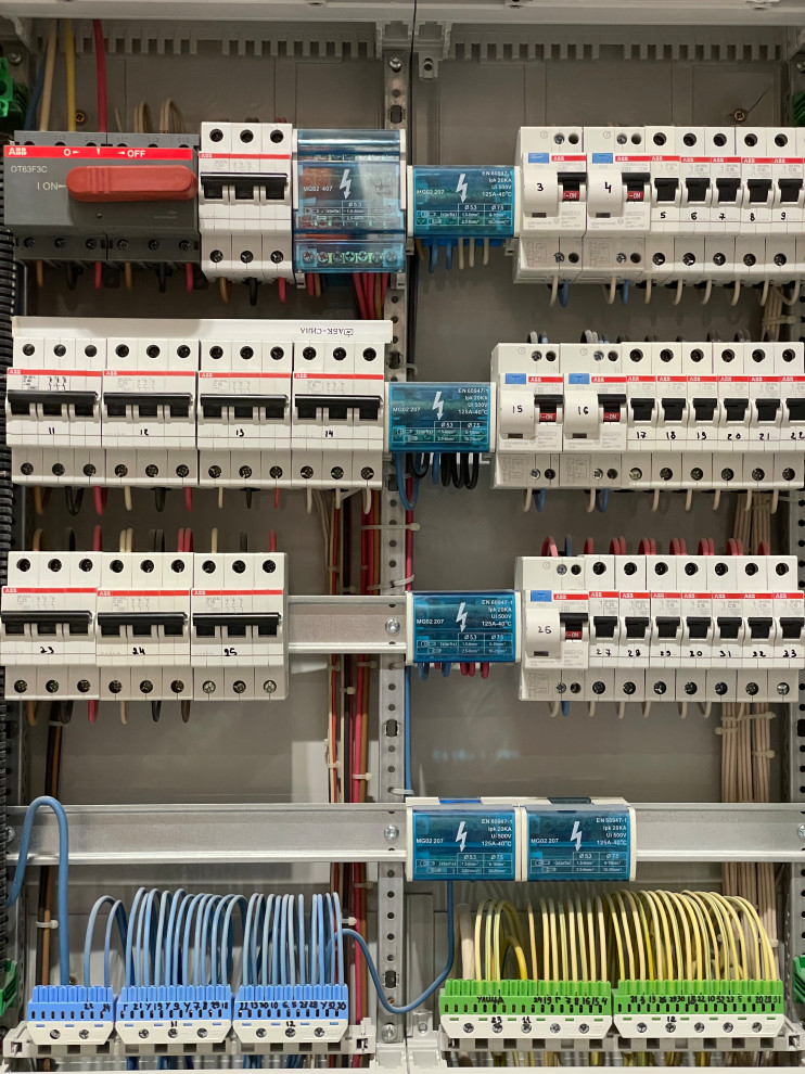 Шкаф | Умный дом