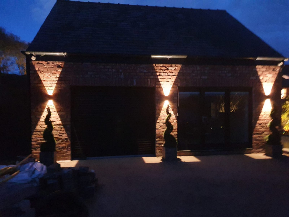 Garage Conversion to Man Pad