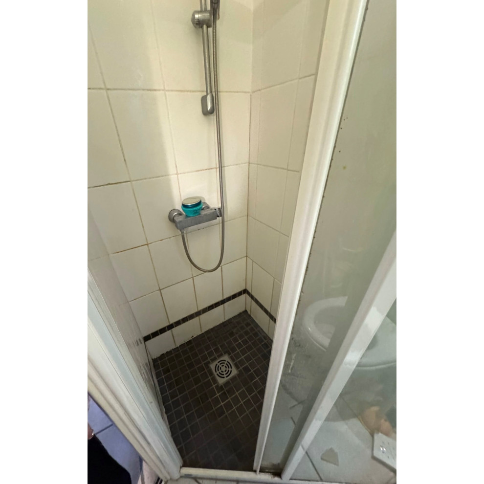 Projet Château-Landon, rénovation d'une cuisine, entrée & salle de bain.