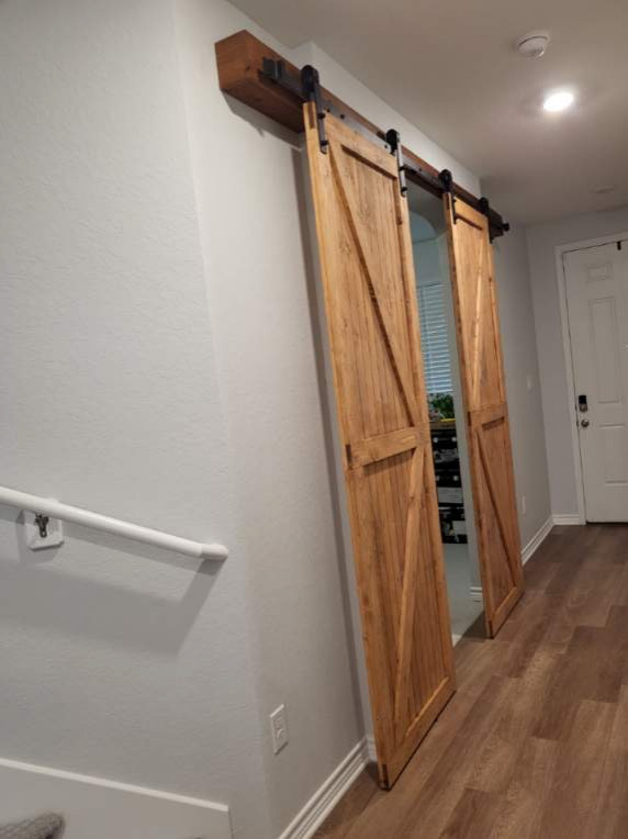 Ollor Barn Doors