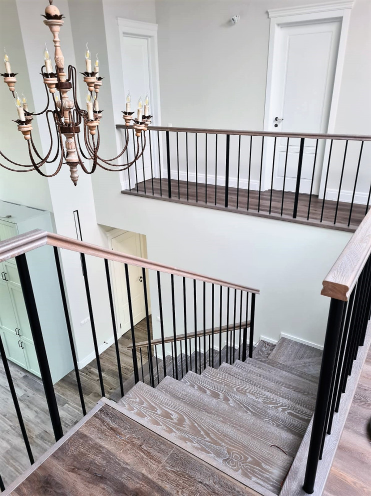 Эргономичная лестница из дуба