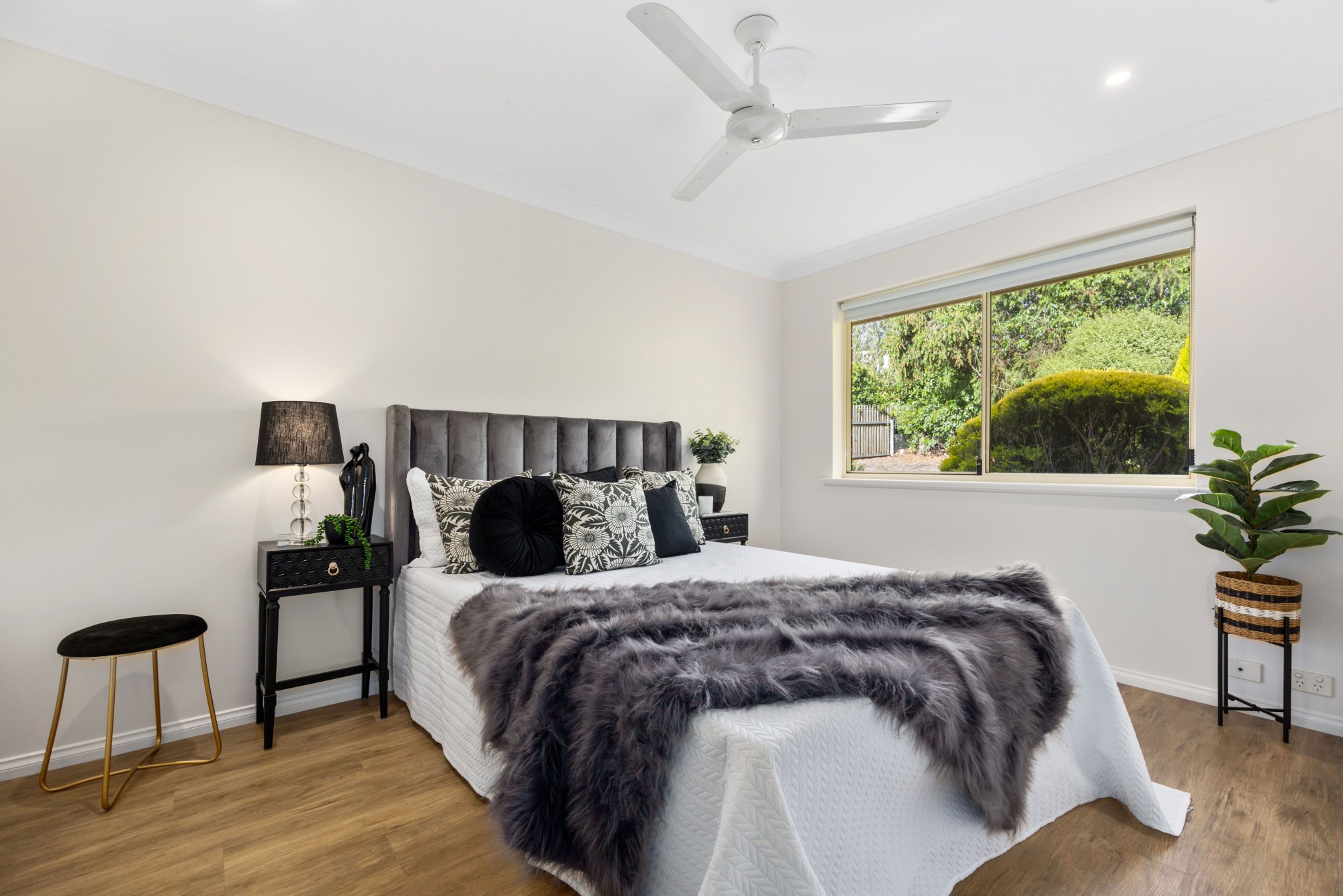 64 Burnbank Way. Mount Barker
