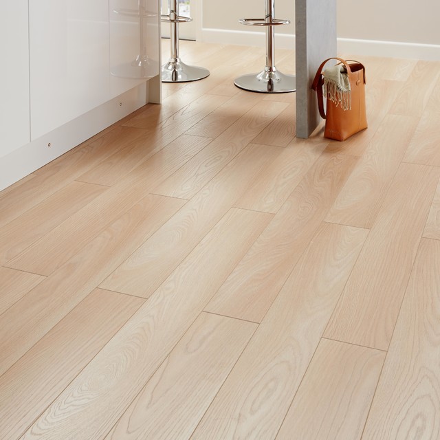 Colours Toccata Cardiff Oak Effect Laminate Flooring 1.65 m² ...