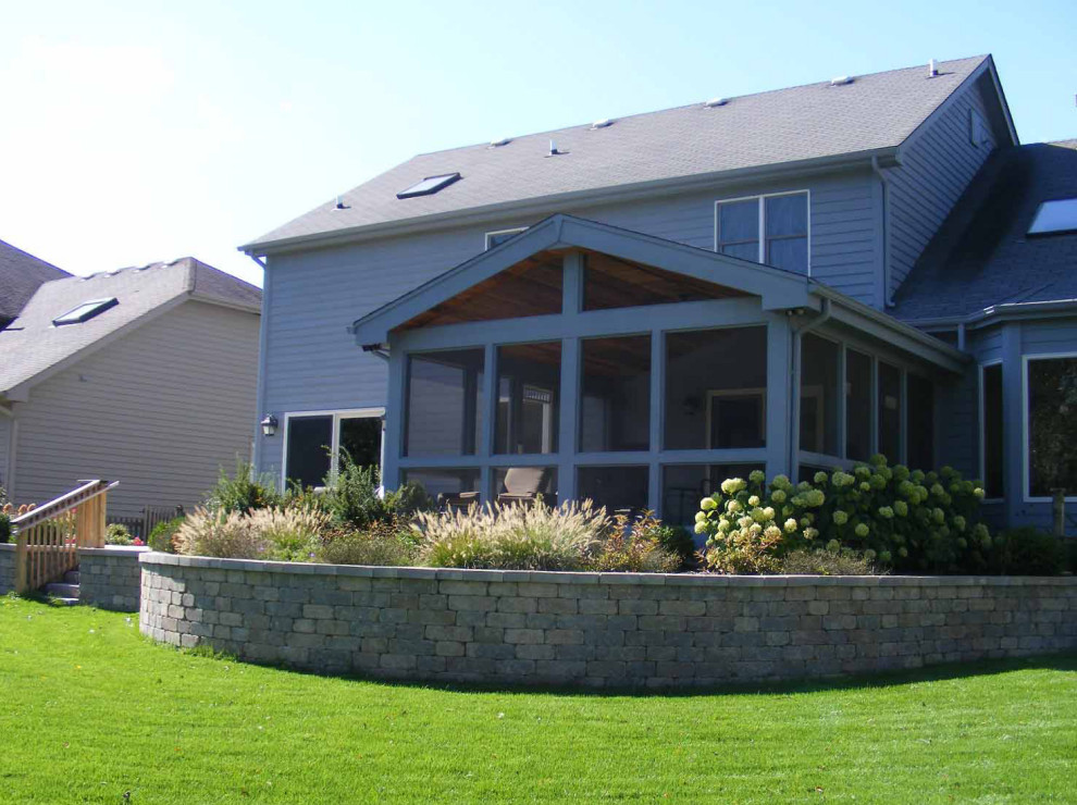 Screened Porch with Dog Wash