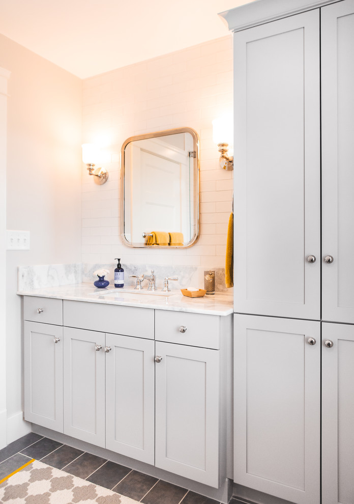 Home design - transitional home design idea in Boston