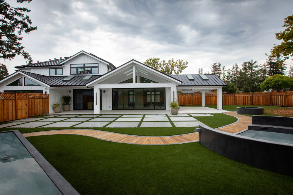 Huge cottage two-story exterior home photo in San Francisco