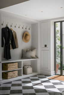 The Top 10 New Entryways and Mudrooms Right Now (10 photos)