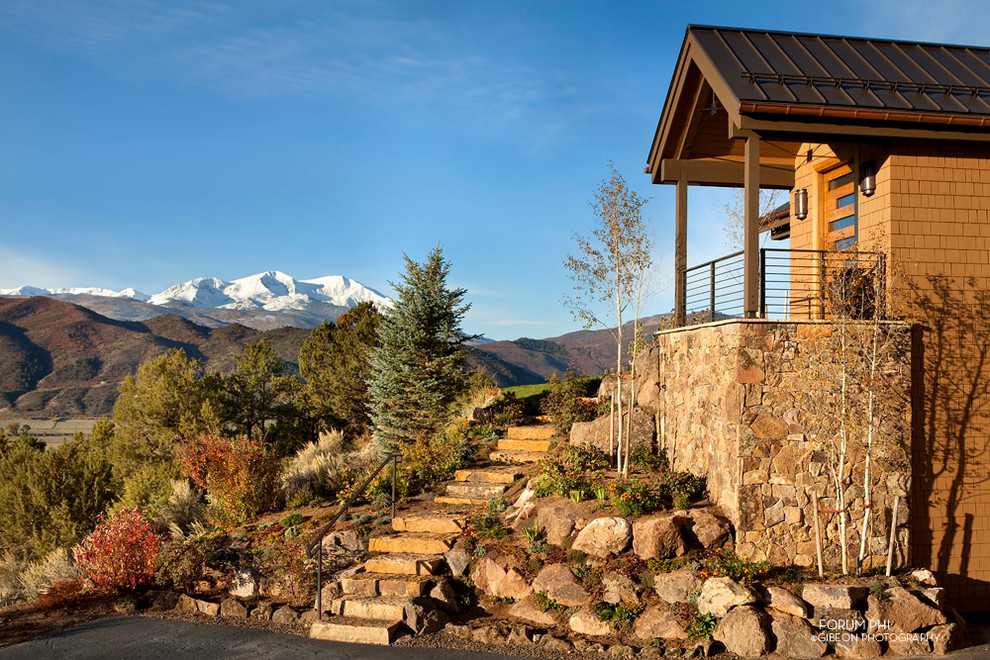 Photo of a rustic landscaping in Denver.