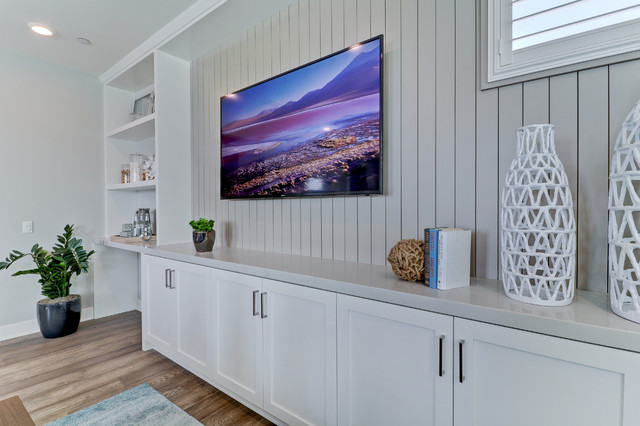Irvine Eclipse contemporary