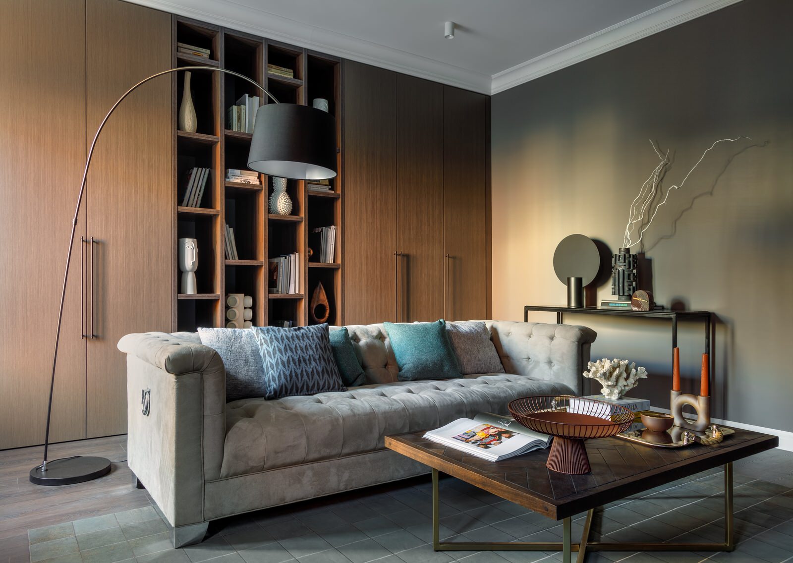 Квартира в старом жилом фонде в центре Москвы.