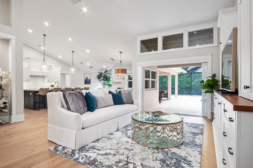 Beach style home design photo in Miami